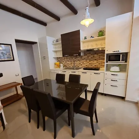 Bulcrini Hétvégi ház *